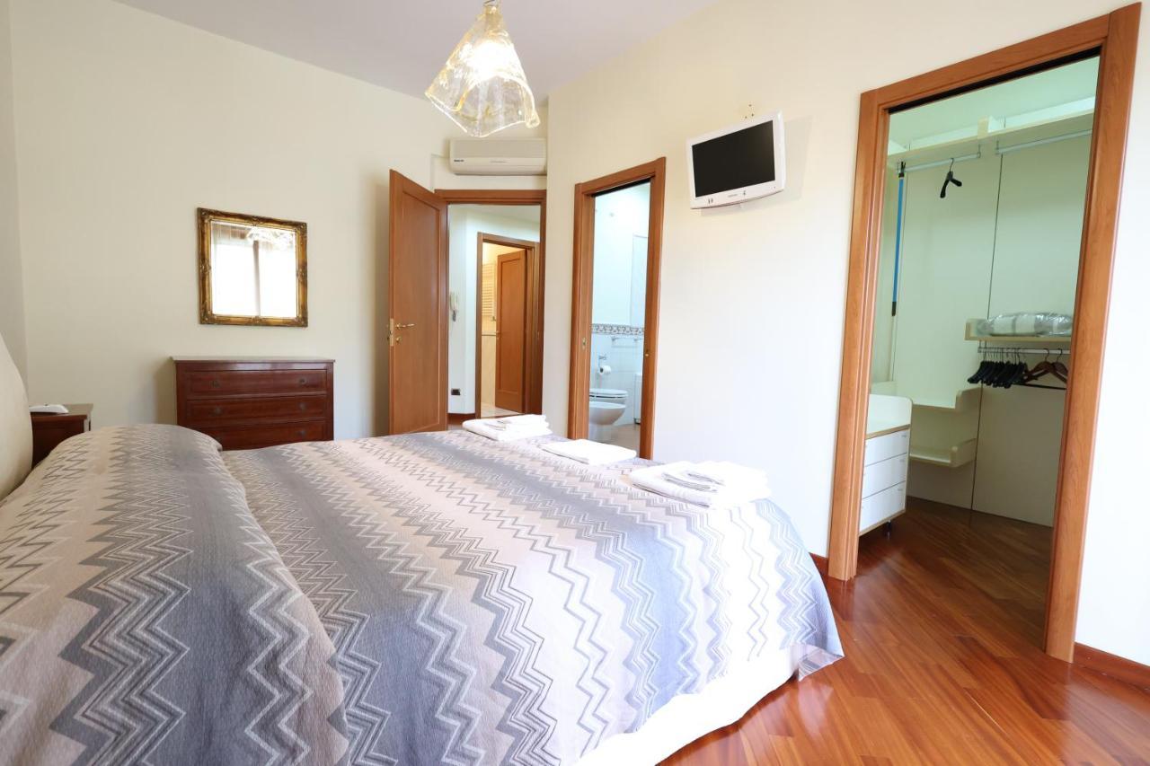 Casa Diocleziano Apartment Napoli Bagian luar foto