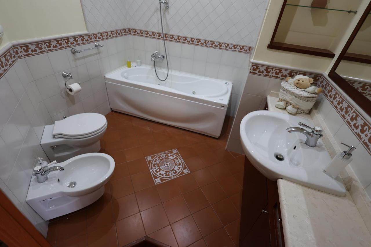 Casa Diocleziano Apartment Napoli Bagian luar foto